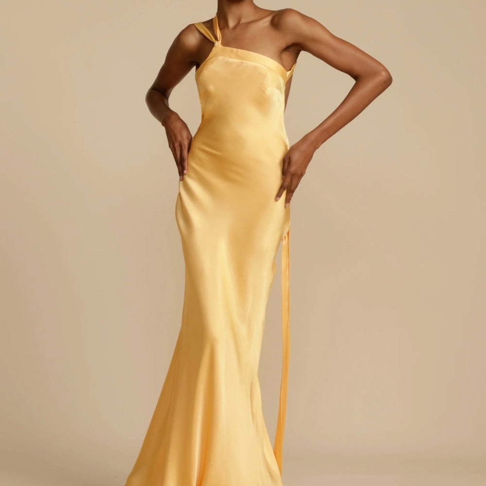 Elegant Yellow Maxi Dress